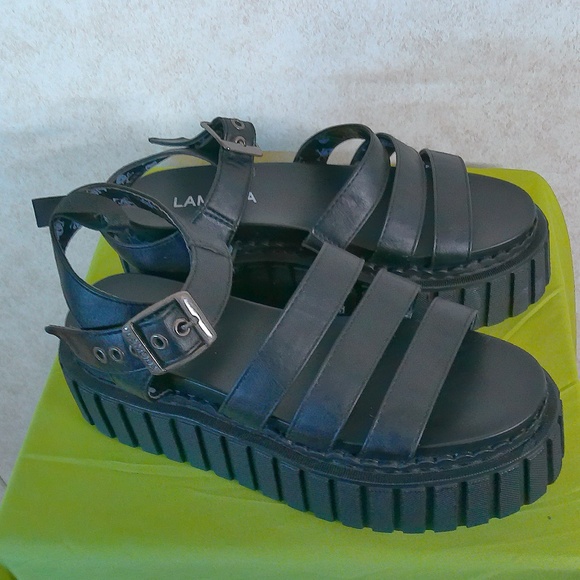 LikeNew La Moda Chunky Platform Sandals - Black/Skulls Inner Lining/Size 9 - Picture 2 of 10